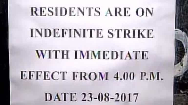 Safdarjung Hospital doctors on indefinite strike