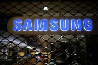 Samsung forecasts 10-fold surge in Q1 operating profit