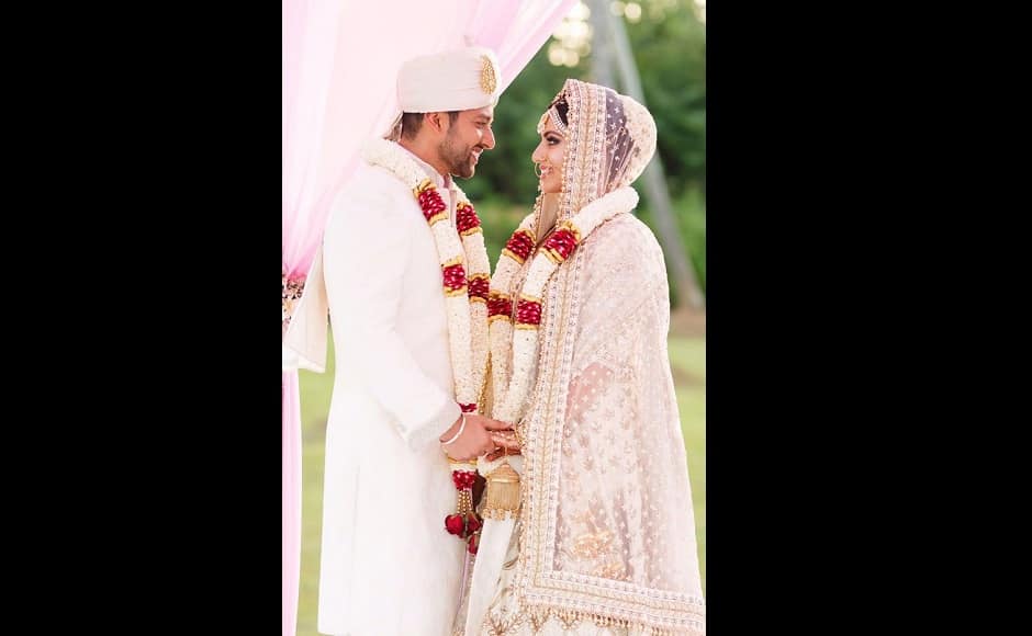 Indian actor Aftab Shivdasani and wife Nin Dusanj renew their wedding vows in Sri Lanka