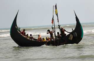 Boats carrying Rohingya refugees sinks, five children dead