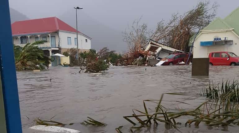 Hurricane Irma kills 10, may hit Florida Sunday as powerful category 4 storm