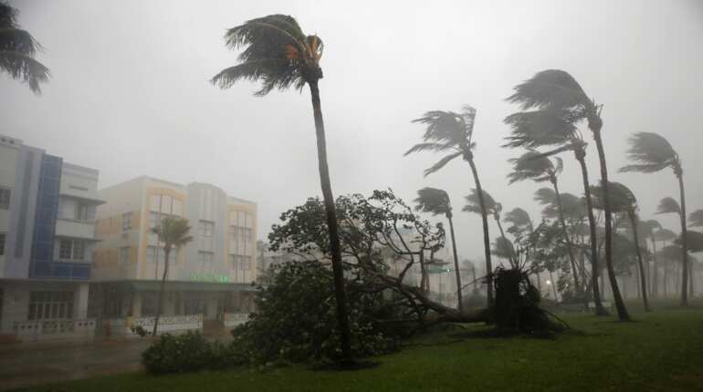 Hurricane Irma unleashes fury on Florida