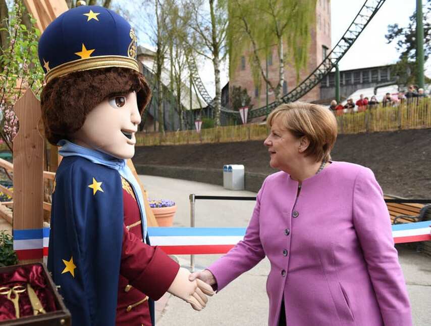 The Angela Merkel model ? or how to succeed in German politics The Angela Merkel model ? or how to succeed in German politics