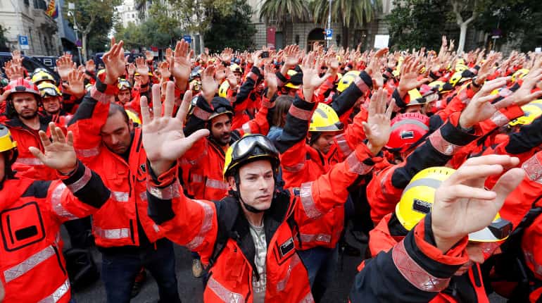 Several hundred thousand Catalans rally against 'occupation forces'