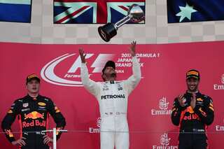 Formula One: Ruthless Hamilton roars to Japan victory