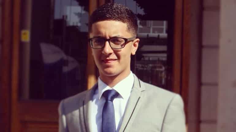Indian-origin teenager becomes UK's youngest millionaire Indian-origin teenager becomes UK's youngest millionaire