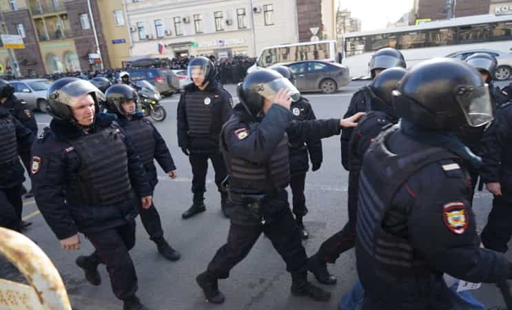 Police detain dozens in Moscow amid fear of anti-government attacks