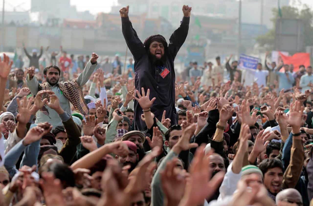 Pakistan arrests over 1,100 members of Tehreek-i-Labbaik party Pakistan arrests over 1,100 members of Tehreek-i-Labbaik party