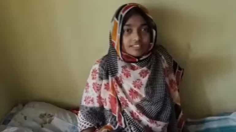 Kerala Women's Commission denied permission to meet Hadiya Kerala Women's Commission denied permission to meet Hadiya