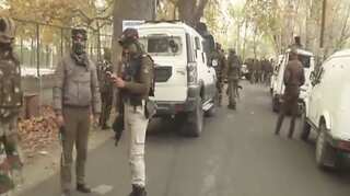 Terrorists attack police team in Srinagar, sub-inspector dead