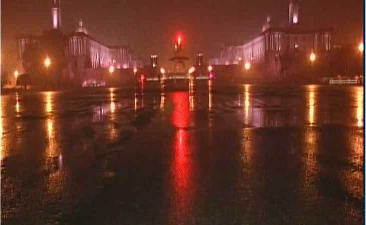 Overnight drizzle in Delhi may help ease up pollution Overnight drizzle in Delhi may help ease up pollution