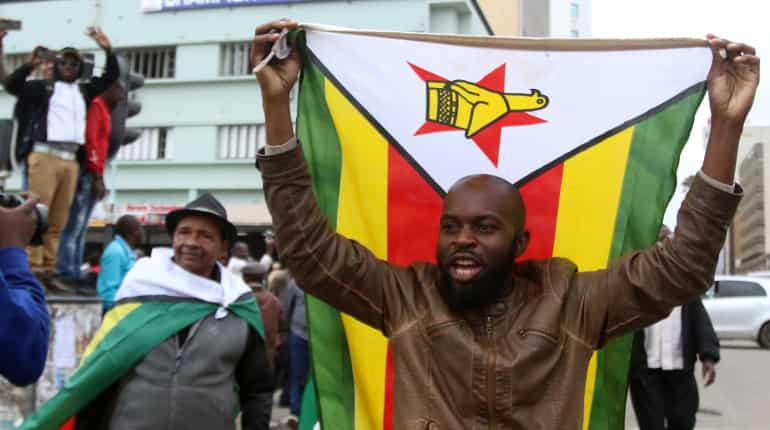 Zimbabweans unite to demand that Mugabe quit