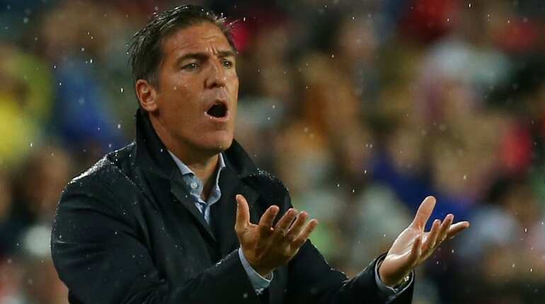Hours after Sevilla comeback, coach Eduardo Berizzo diagnosed with cancer