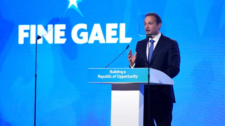 Irish government set to fall weeks before Brexit summit Irish government set to fall weeks before Brexit summit