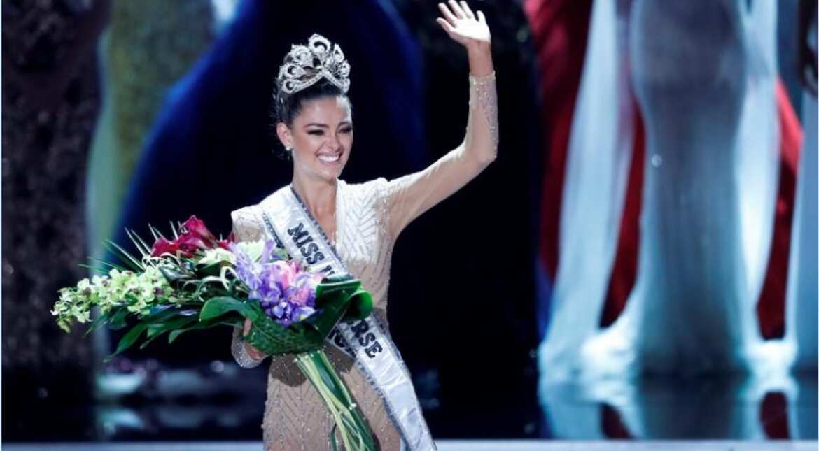 Miss South Africa Demi-Leigh Nel-Peters crowned Miss Universe 2017 Miss South Africa Demi-Leigh Nel-Peters crowned Miss Universe 2017