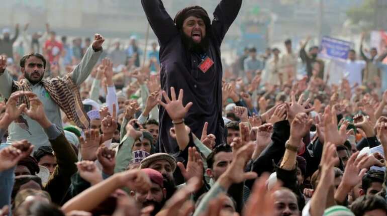 Pakistan's blasphemy law hands fringe Islamists dangerous weapon