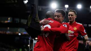 EPL: Man United stay in touch, Tottenham stumble again