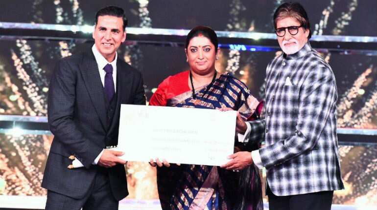 IFFI 2017: When Amitabh Bachchan was left embarrassed by Akshay Kumar IFFI 2017: When Amitabh Bachchan was left embarrassed by Akshay Kumar
