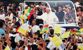 ?Pope Francis addresses Myanmar's Buddhist monks, avoids using the term 'Rohingya' again