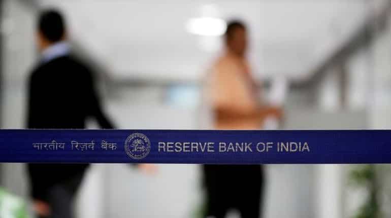 India's inflation likely to rise, interest rates won't: Poll