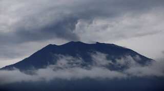 Airlines limit Bali flights to guard against volcanic ash