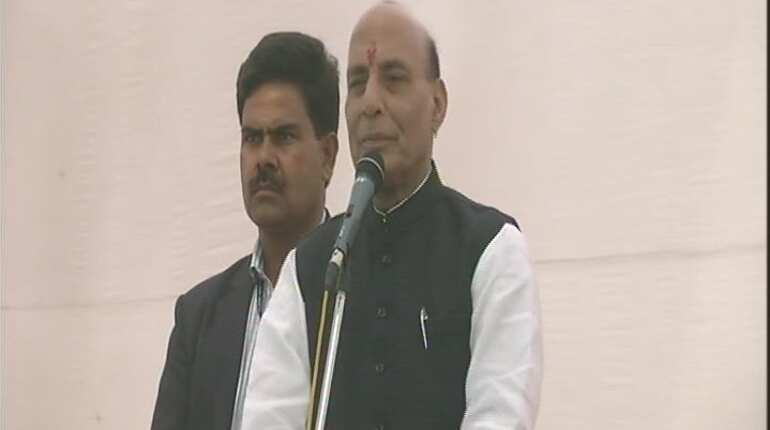 'Unke dimaag par taras aata hai': Rajnath Singh on Rahul Gandhi's 'development has gone mad' remark