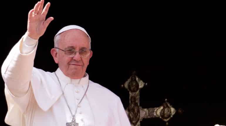 Myanmar social media anger after Pope says 'Rohingya'