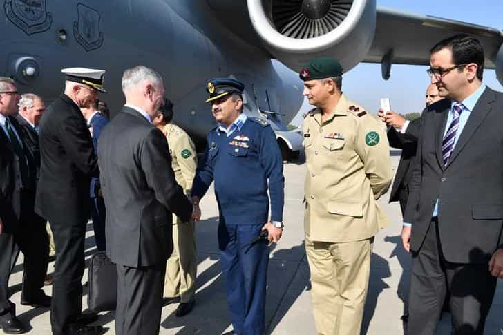 U.S. defence chief urges Pakistan to redouble efforts against militants