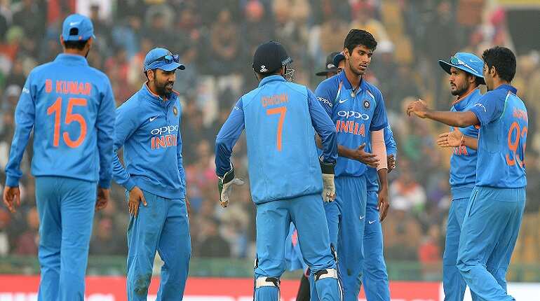 2nd ODI: Rohit Sharma's 208* helps India defeat Sri Lanka by 141 runs, level series 1-1 2nd ODI: Rohit Sharma's 208* helps India defeat Sri Lanka by 141 runs, level series 1-1