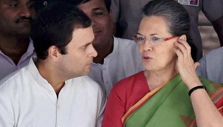 Sonia Gandhi to retire from politics after Rahul's coronation as party chief