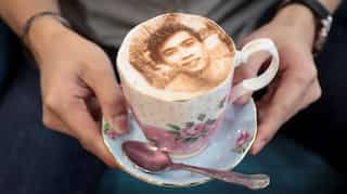 Self-portraits atop your cuppa, this London cafe sells 'Selfieccino'