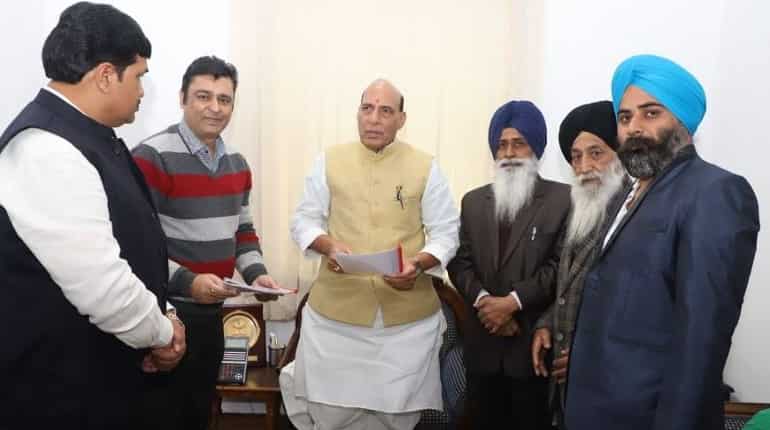 Displaced people from PoK meet Rajnath Singh, request for PoK liberation