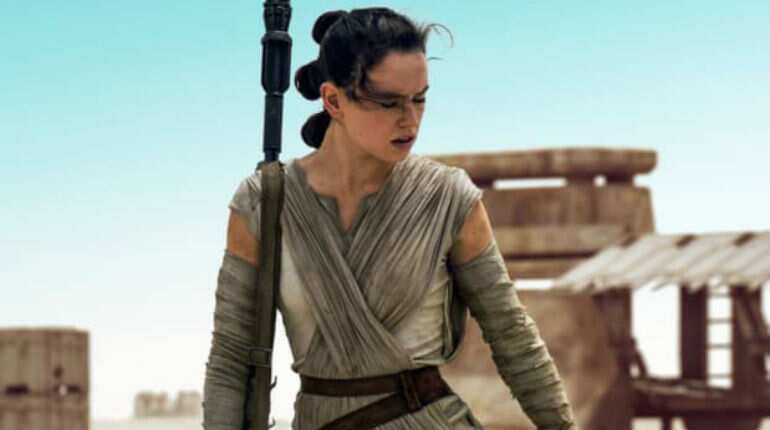 'Star Wars: The Last Jedi' soars to 745 million USD worldwide
