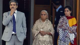 'There was something in them': Pakistan's answer to why Jadhav's wife's shoes were taken