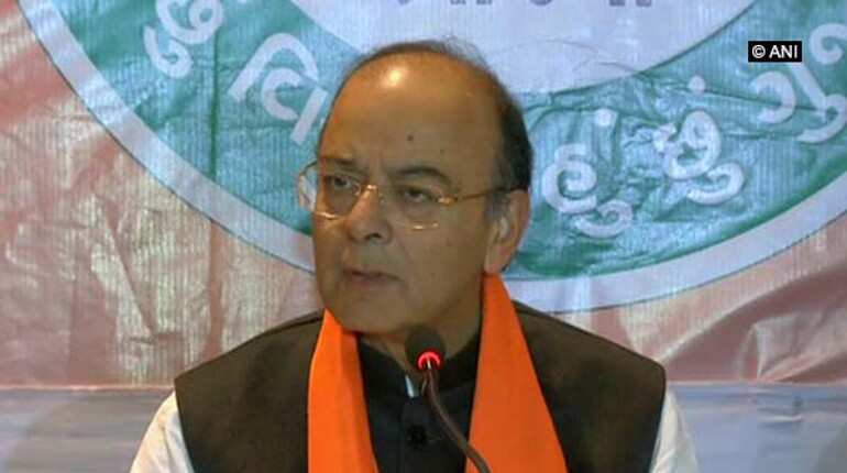 'PM Modi didn't question former PM Manmohan Singh's commitment to nation,' Arun Jaitley clarifies 'PM Modi didn't question former PM Manmohan Singh's commitment to nation,' Arun Jaitley clarifies