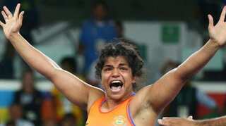 Ritu Malik in bronze contention but crushing defeats for Sakshi, Ritu Phogat