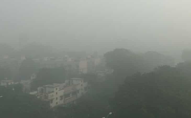 Flights in Delhi affected due to low visibility Flights in Delhi affected due to low visibility