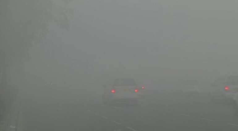 Delhi airport resumes operations after brief shutdown due to fog