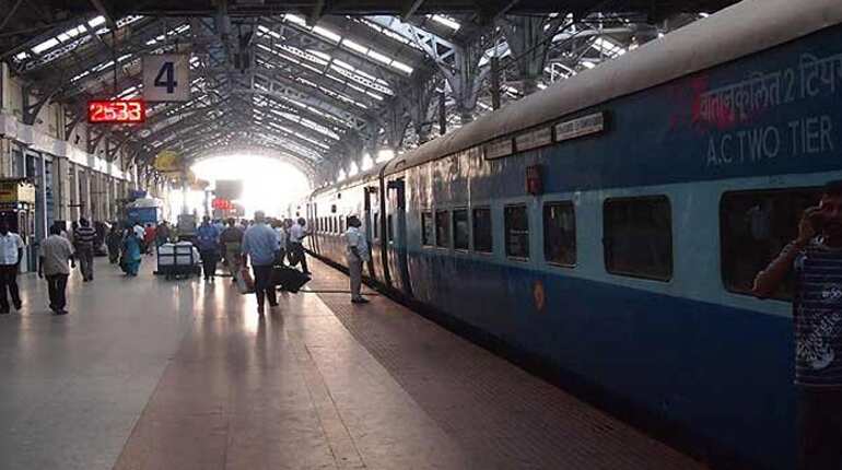 Dutch tourist jumps off moving train, dies