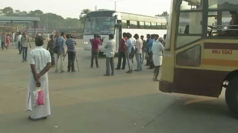 As transport workers' strike enters 8th day, auto drivers called in to drive buses As transport workers' strike enters 8th day, auto drivers called in to drive buses