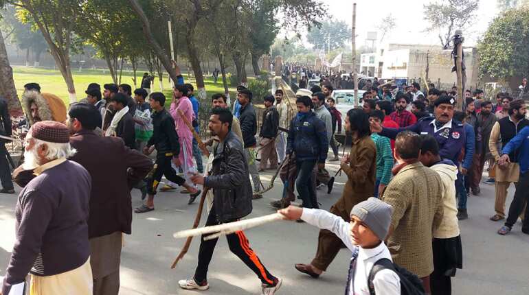 Two dead in protests over Pakistan girl's rape and murder