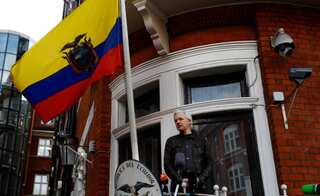 British police arrest WikiLeaks founder Julian Assange in London