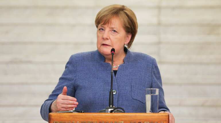 No Russia-German pipeline plan without Ukraine role: Merkel