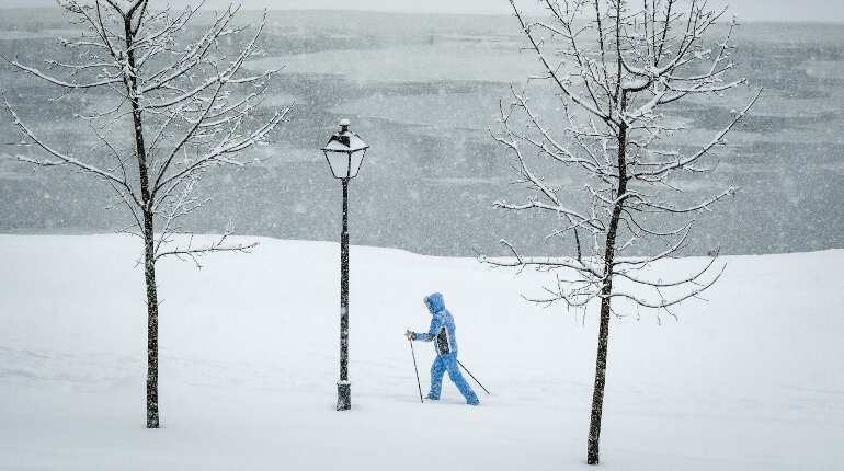 Record snowfall hits Moscow