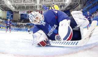 Pyeongchang 2018: Olympic hopes over for unified Korean team after 8-0 drubbing