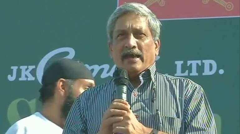 Manohar Parrikar defends minister who called domestic tourists 'scum of the earth' Manohar Parrikar defends minister who called domestic tourists 'scum of the earth'