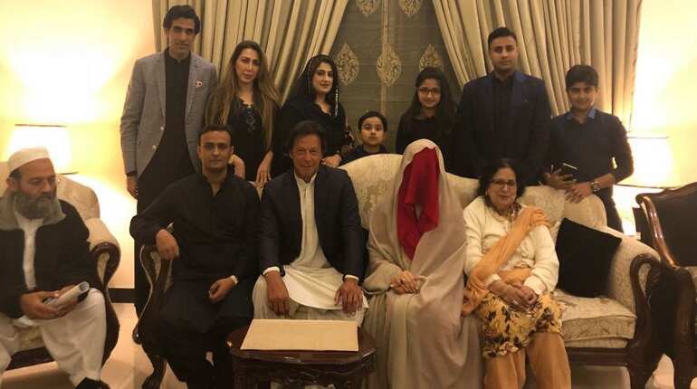Imran Khan gets married for third time, to 'spiritual guide' Bushra Maneka Imran Khan gets married for third time, to 'spiritual guide' Bushra Maneka