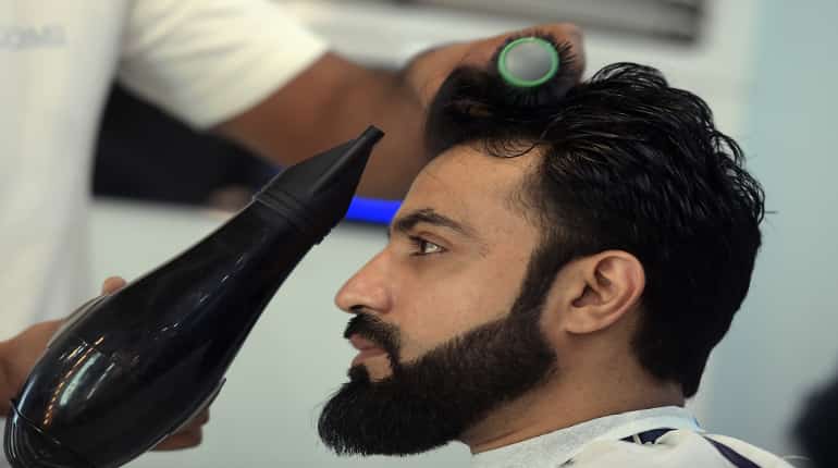Pakistani men assert their right to be groomed as male beauty booms Pakistani men assert their right to be groomed as male beauty booms
