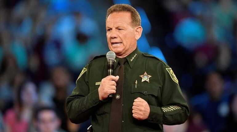 Sheriff says only one deputy at fault in Florida school shooting Sheriff says only one deputy at fault in Florida school shooting