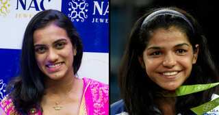 PV Sindhu, Sakshi Malik prefer saree over trousers at Commonwealth Games ceremony